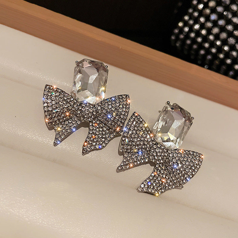 Bow Shape Zircon Earrings – Korean Style 🎀