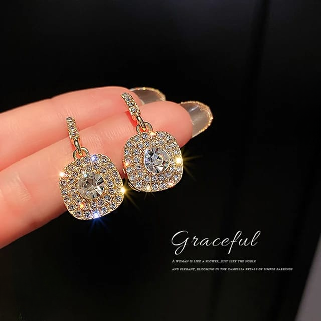 Crystal Sparkle Dangle Earrings ✨